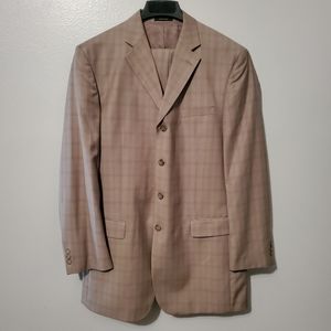 In Design Men's Suit Size -Coat 44L Pants 34W X 32